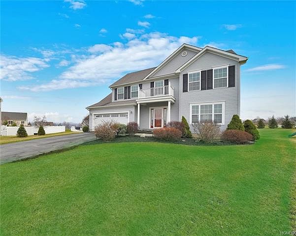 1st image of 18 N Hill Ln