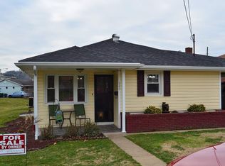 354 3rd Ave, Ripley, WV 25271