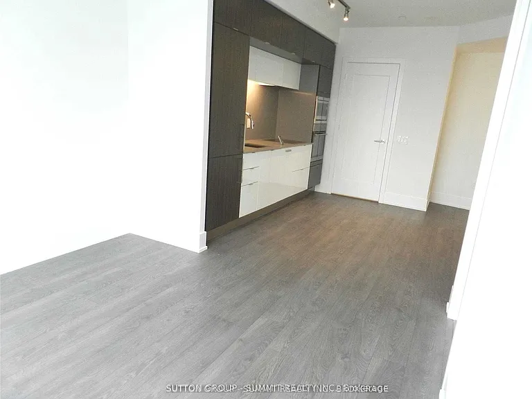 10 York St #6213 — Photo 12