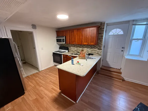 2530 Seymour Ave, Bronx, NY 10469