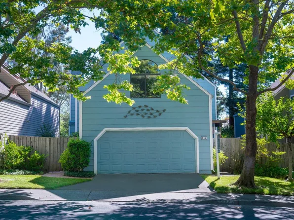 584 March Avenue, Healdsburg, CA 95448