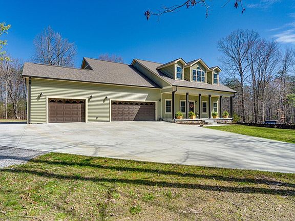 3rd image of 141 Suter Rd