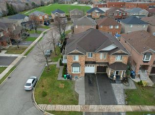 29 Trudelle Cres, Brampton, ON L7A 2Z1