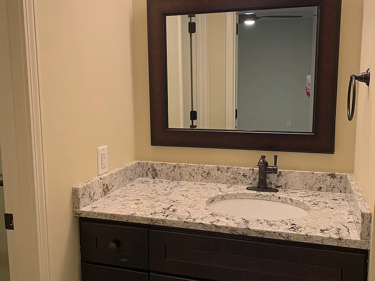 710 Powell Dr — Photo 31