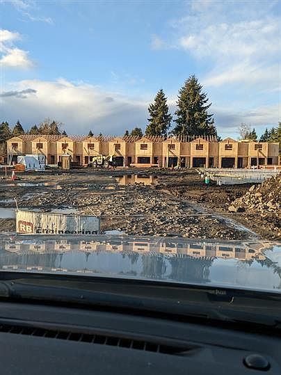 Building Photo 4