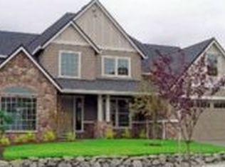 2718 NW Kent St, Camas, WA 98607