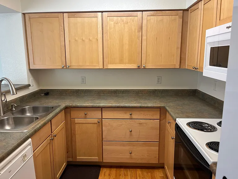 5550 Corbett Dr #C18 — Photo 3