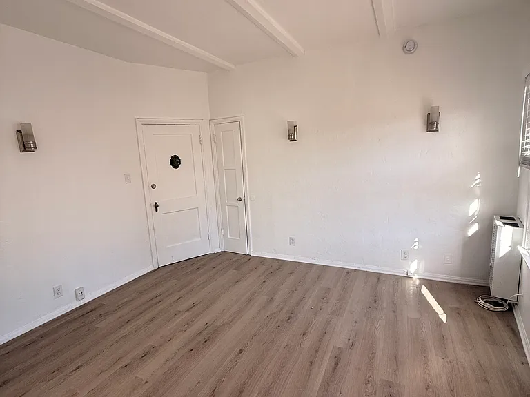 1025 S Orange Dr #107 — Photo 5