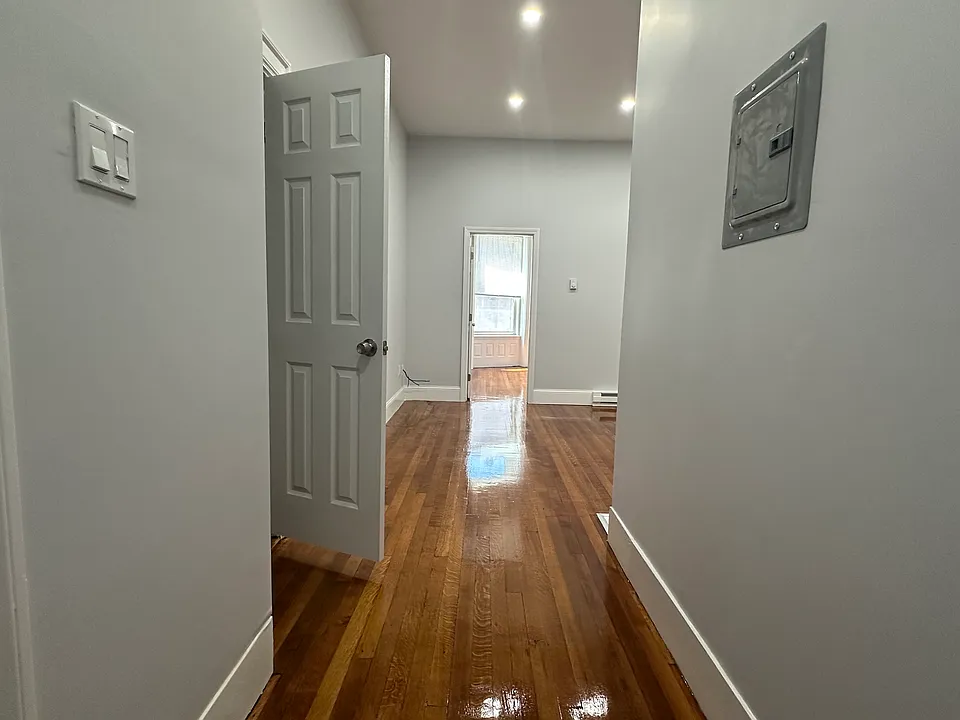 476 Commonwealth Ave #2