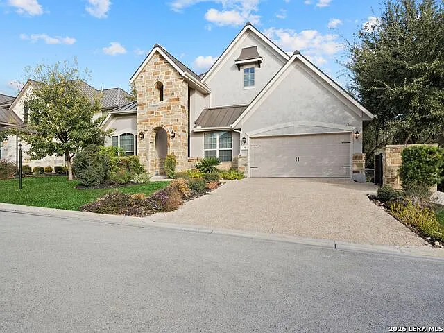 4 bed, 3.0 bath, 2720 sqft, $4,300 — Photo 2