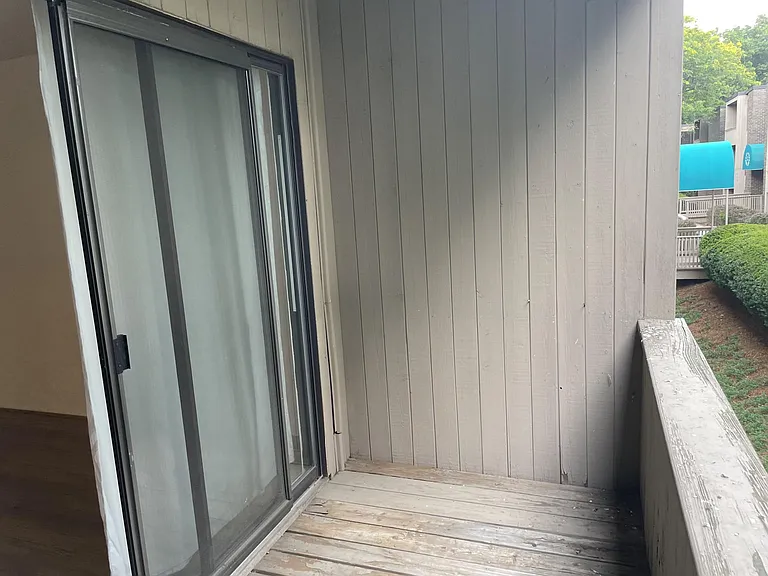 42 Shrewsbury Green Dr #H — Photo 16