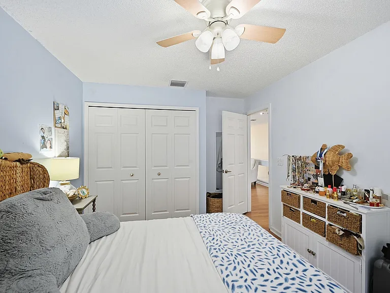 15073 Oak Chase Ct — Photo 35