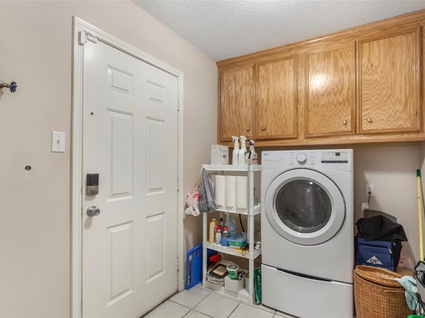 1000 Shell Ave, Cleveland, TX 77327