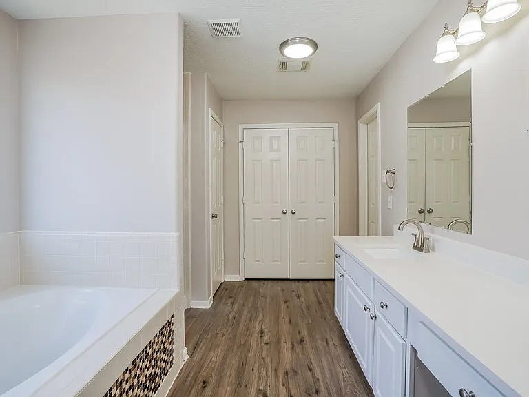 21719 Texian Ct — Photo 10
