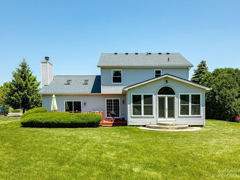 1310 Warner Creek Dr, Saline, MI 48176 Zillow