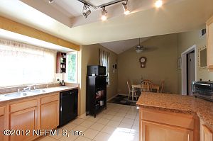 4th image of 8606 Bluebell Ln