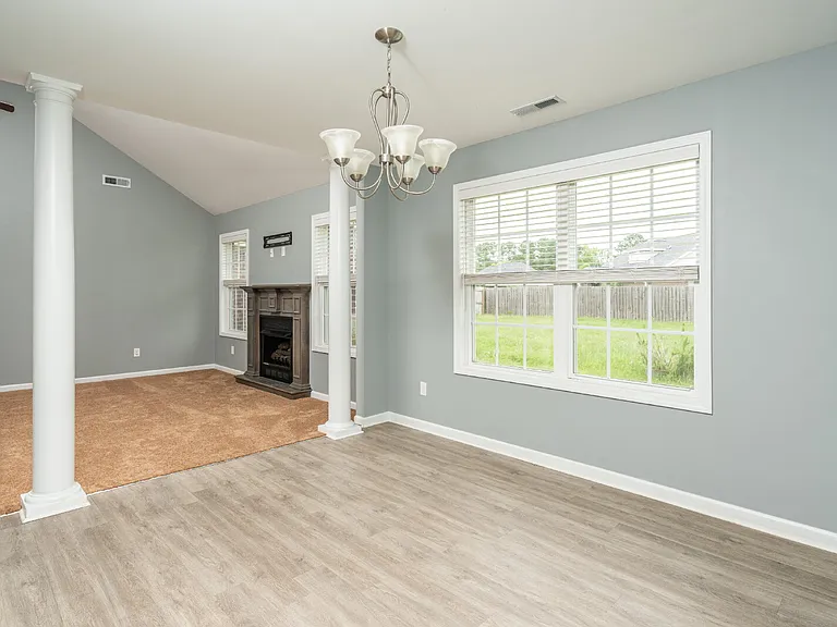 2860 Foxcroft Cir — Photo 7