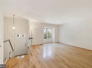 509 Suffield Dr, Gaithersburg, MD 20878