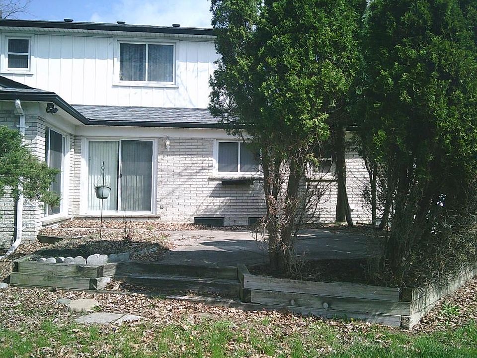 22465 Kenwyck Dr, photo 4