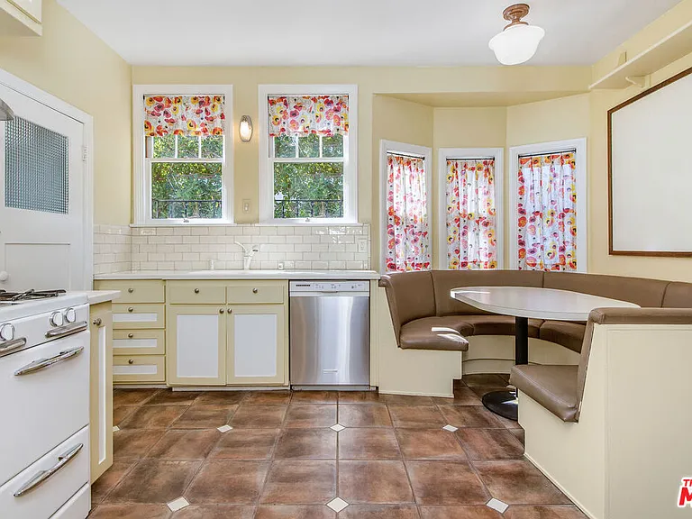846 S Lucerne Blvd — Photo 7