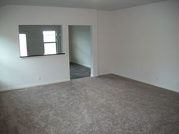 1206 Hawkeye Point Road