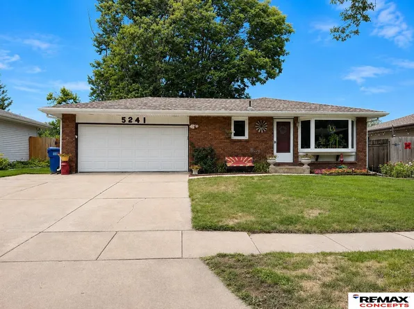 5241 S 30th St, Lincoln, NE 68516