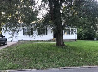 9949 Gloucester Dr, Saint Louis, MO 63137