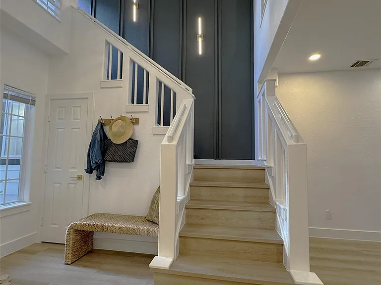 516 S Post Oak Ln #9 — Photo 19