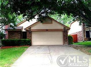 916 Sylvan Creek Dr, Lewisville, TX 75067