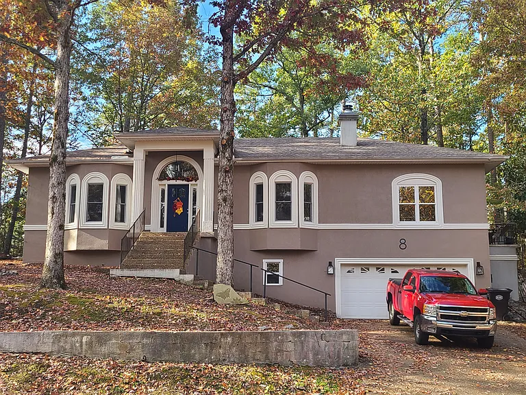 8 Guindola Way — Photo 1