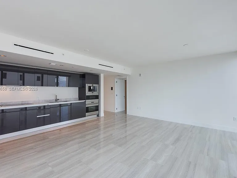 1451 Brickell Ave #2103 — Photo 6