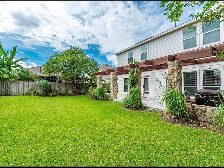 2535 Flycatcher Cove Dr — Photo 13
