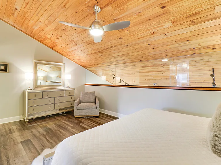 204 Old Meadow Way — Photo 31