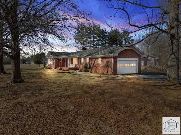 545 Morehead Ave, Ridgeway, VA 24148