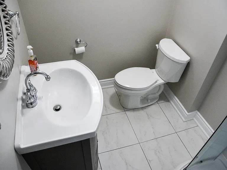1130 Melton Dr #LOWER — Photo 11