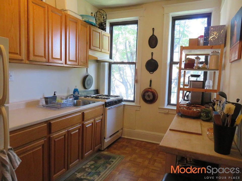 1st image of 3413 41st St APT 3L