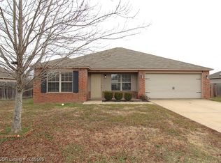 1426 Riley Cir, Alma, AR 72921