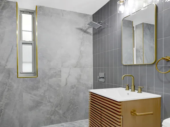 1715 Voorhies Avenue image 34 of 35