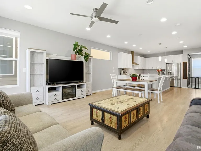 8948 Delacorte St — Photo 4