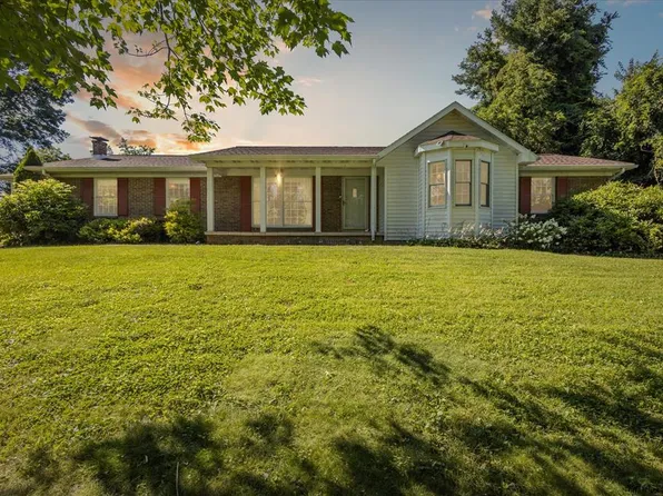 15493 Siesta Ave, Bristol, VA 24202