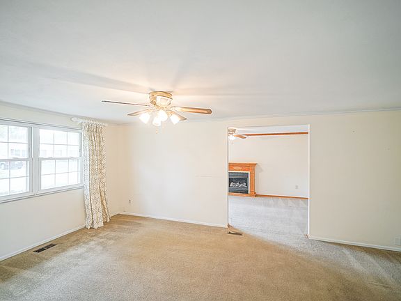 2nd image of 7107 Bothwell Pl