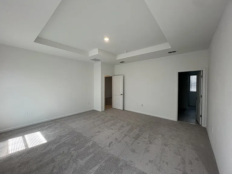 5653 Fiona Ln — Photo 33