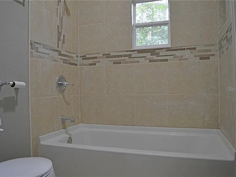 647 S Delaware Ave — Photo 7