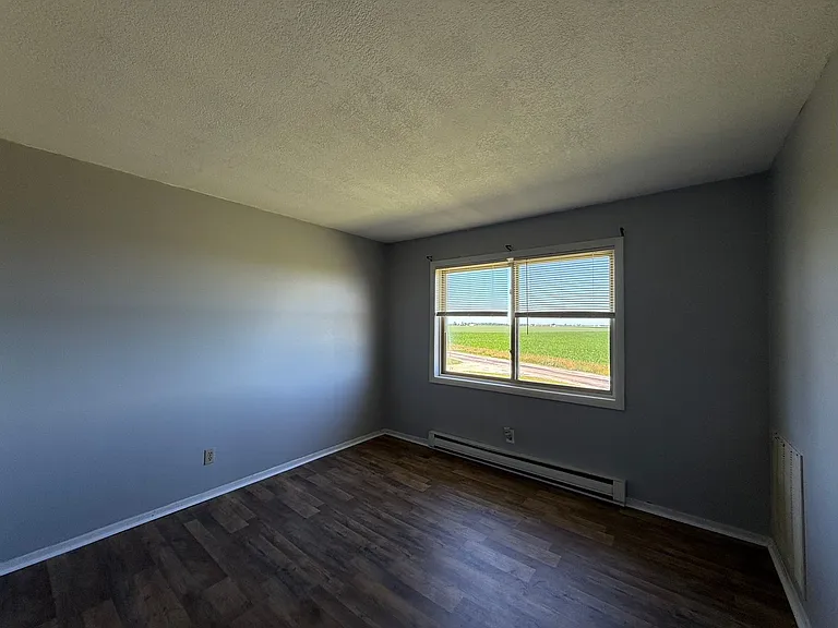 373 S West St #6 — Photo 5