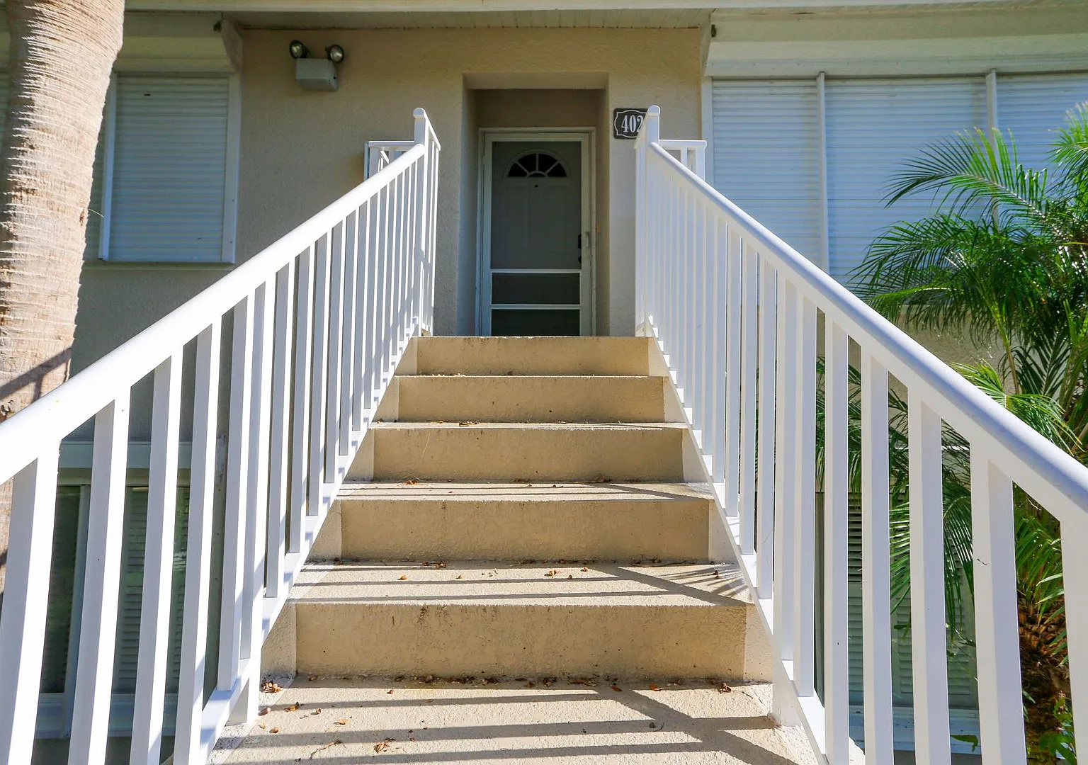 ** 3/2 Very Nice Townhouse Available For Season Or Annual Rental ** Falling Waters ** Naples — Photo 2