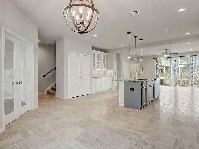 2714 Veranda Fls — Photo 8