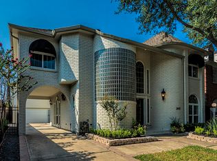 2617 Wroxton Rd, Houston, TX 77005