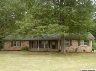 1050 S Watson Dr, Centre, AL 35960