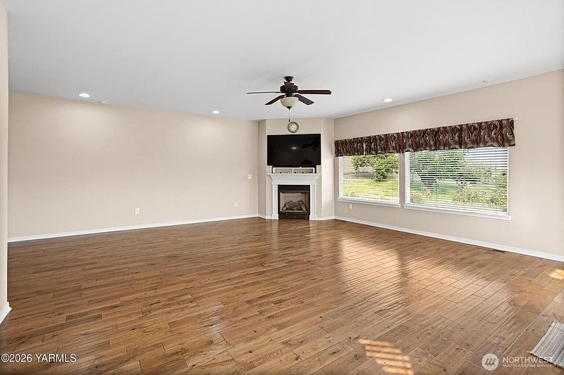 3rd image of 11601 Marble Court