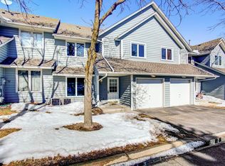 1507 Millpond Ct, Chaska, MN 55318